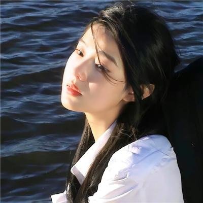 彩虹艳女